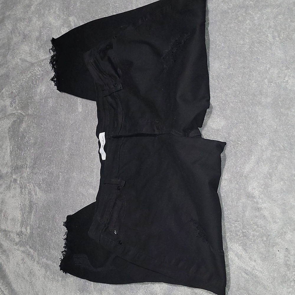 Jean Capri - Picture 4 of 9